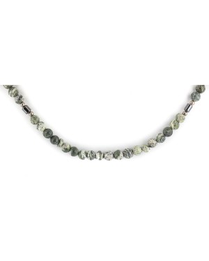 Certified Authentic Navajo .925 Sterling Silver Natural Hematite Green Jasper Native American Delicate Necklace Chain 15963-20