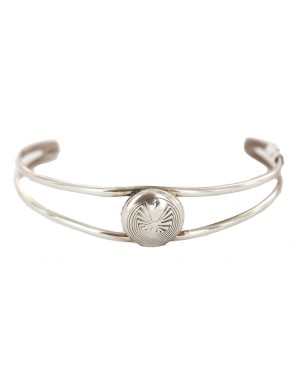 Handmade Certified Authentic Mae Peshlakei Navajo .925 Sterling Silver Native American Baby Bracelet 12442-100 Handmade Certified Authentic Mae Peshlakei Navajo .925 Sterling Silver Native American Baby Bracelet 12442-100