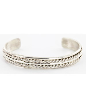 Handmade Certified Authentic Navajo .925 Sterling Silver Native American Bracelet 12833