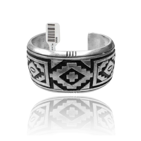Detailed .925 Sterling Silver Certified Authentic Navajo Native American Overlay Cuff Bracelet 32120 Detailed .925 Sterling Silver Certified Authentic Navajo Native American Overlay Cuff Bracelet 32120