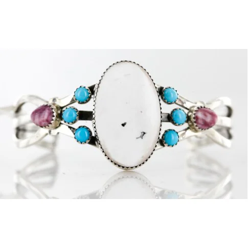 Handmade Navajo .925 Sterling Silver Native American Bracelet And White Howlite Purple Spiny Oyster 12423 Handmade Navajo .925 Sterling Silver Native American Bracelet And White Howlite Purple Spiny Oyster 12423